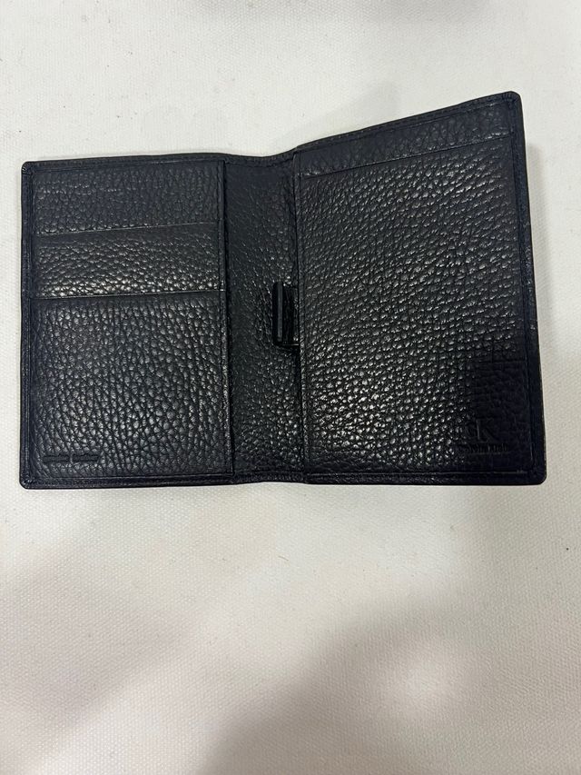 Cartera negra hombre Calvin Klein nueva y regalo