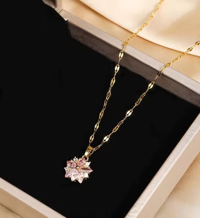 NUOVA Collana a Fiore