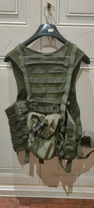 Gilet tattico Mil-Tec