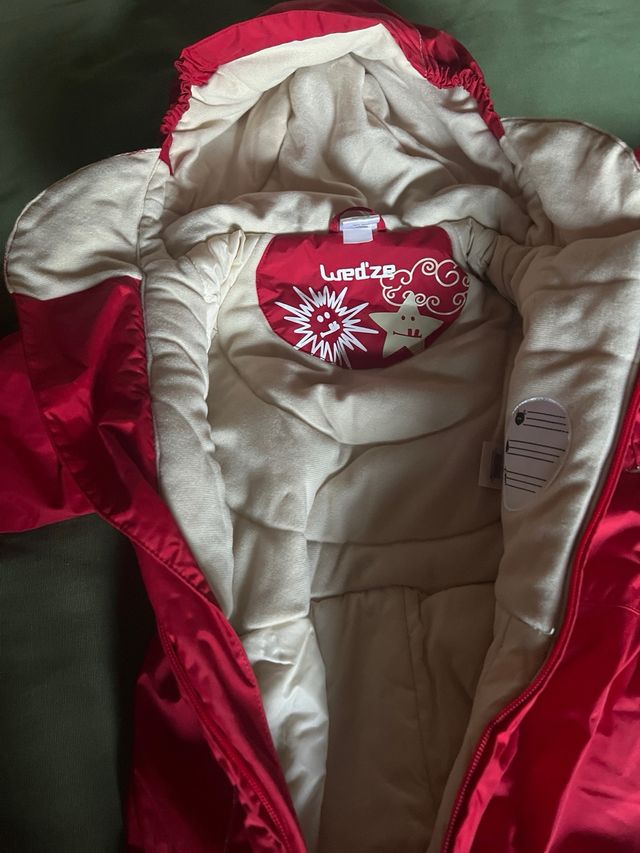 Tuta intera bimbo per montagna