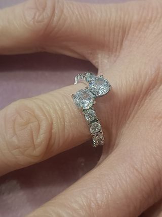 Anillo Pandora alianza superpuesta brillante