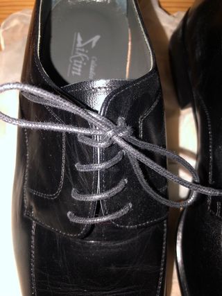 Zapatos de piel de Sikim