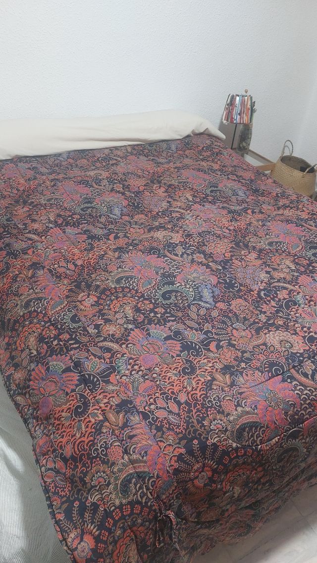 Colcha cama 130 cm. Marca El Corte Inglés