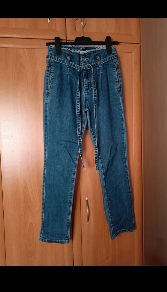 Pantalón jeans.