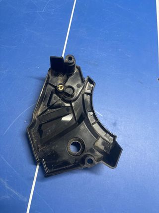 Tapa cubre piñon gsxr 125