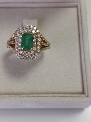 Anello 14 kt oro giallo smeraldo natural