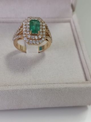 Anello 14 kt oro giallo smeraldo natural