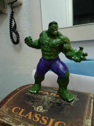 Figura hulk marvel 20€