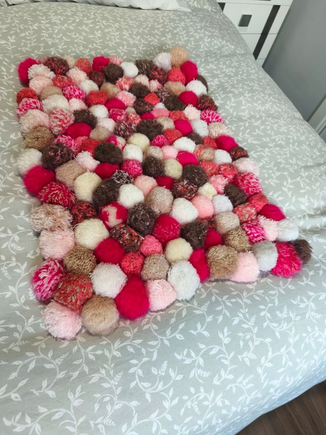 Alfombra de Pompones de lana