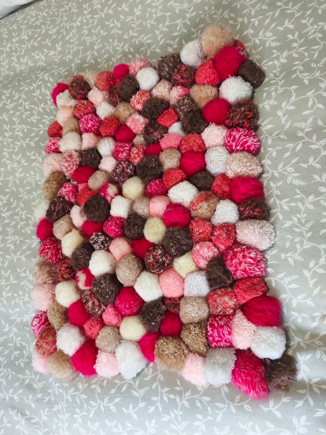 Alfombra de Pompones de lana