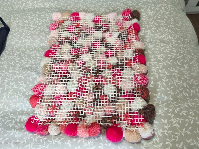 Alfombra de Pompones de lana