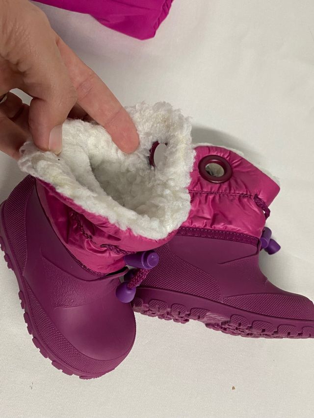 Ropa esqui bebe: mono, manoplas y botas 