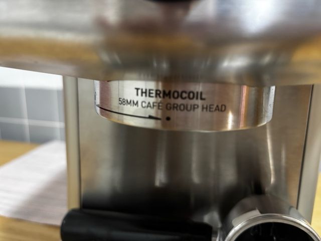 Breville Cafetera Espresso De Acero Inoxidable