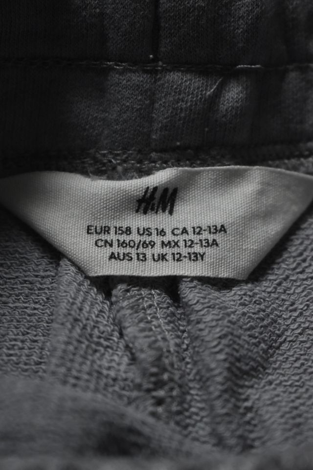 Pantalón corto gris H&M