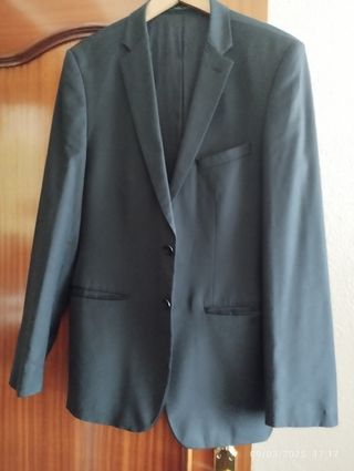 Traje Zara 