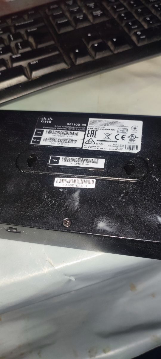 Cisco 8-Port 10/100 PoE Desktop Switch