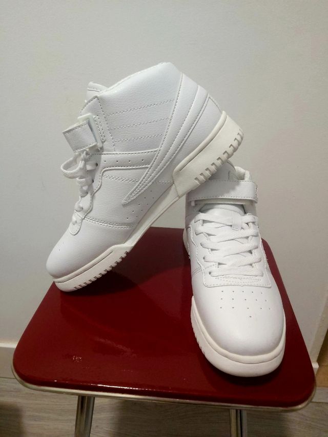 Zapatillas fila blancas