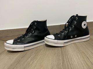 Converse de piel negras