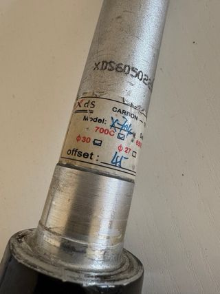 Forcella in carbonio 1” 1/8 700 stelo dritto 