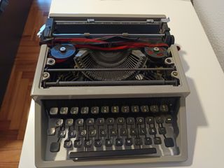 Máquina de escribir antigua