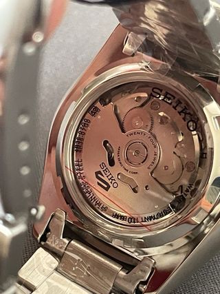 Reloj Seiko 5 Sport “Jade Green” SRPD61K1 Nuevo