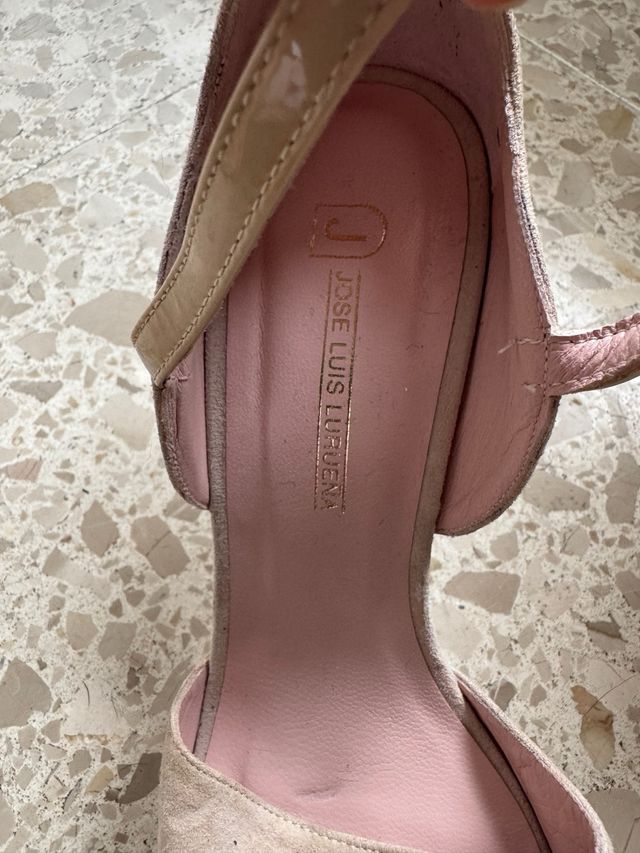 Zapatos abiertos de tacón