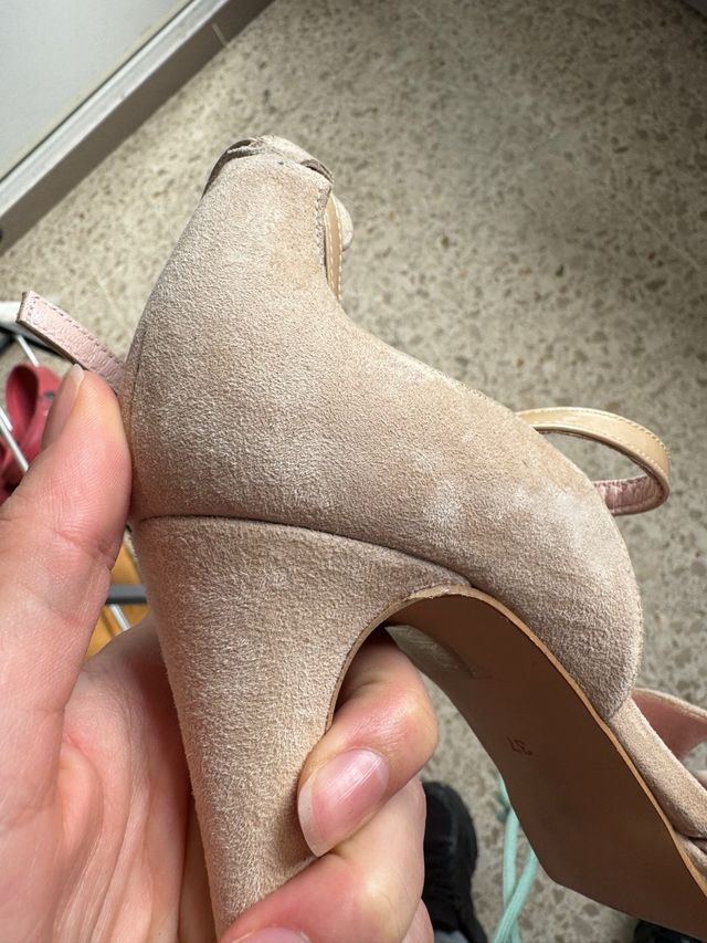 Zapatos abiertos de tacón