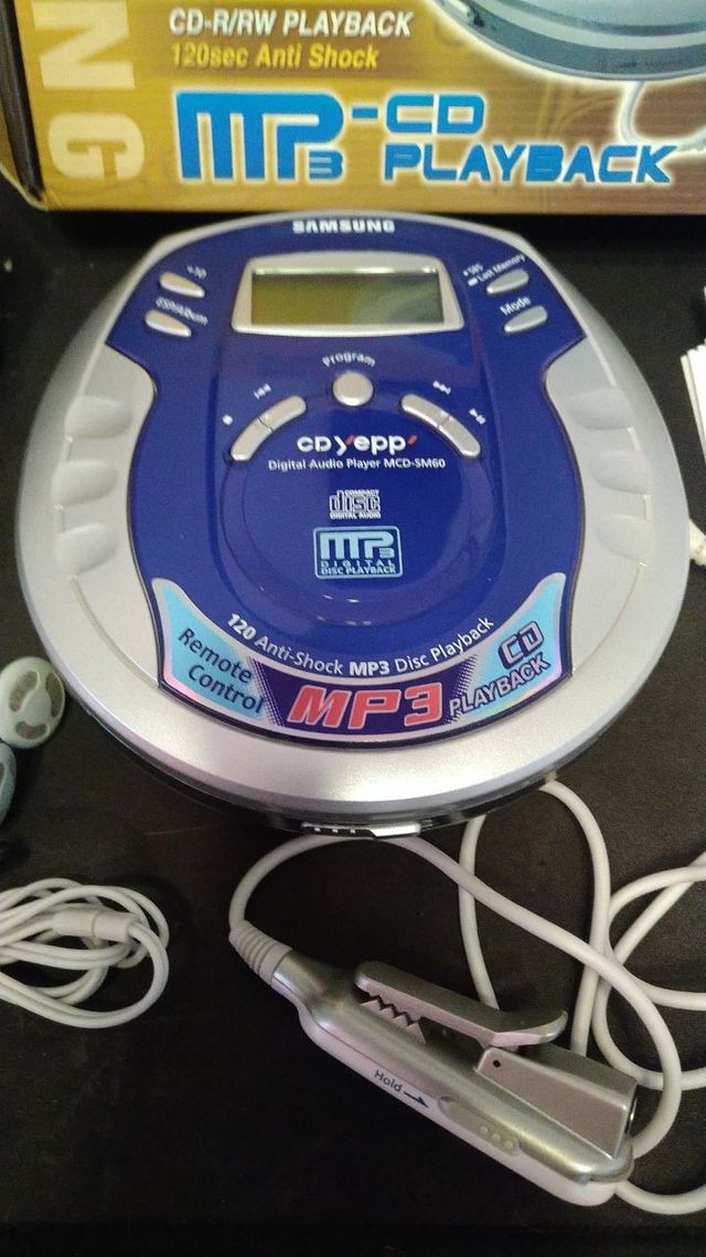 SAMSUNG CD YEPP MCD-SM60 MP3