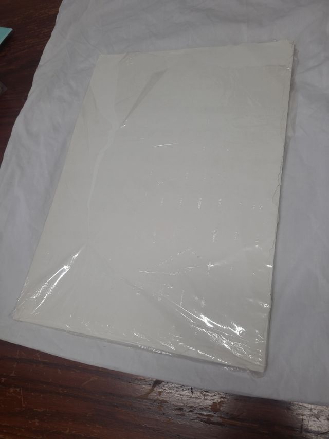 Cartulina textura pergamino, se venden sueltas