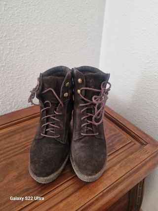 Botines marrones piel vuelta