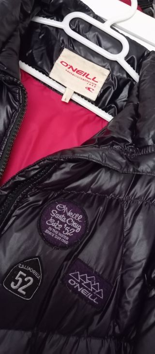 Abrigo plumas mujer morado. Marca Oneill

