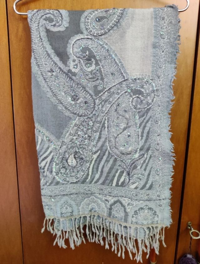 Chal de lentejuelas
