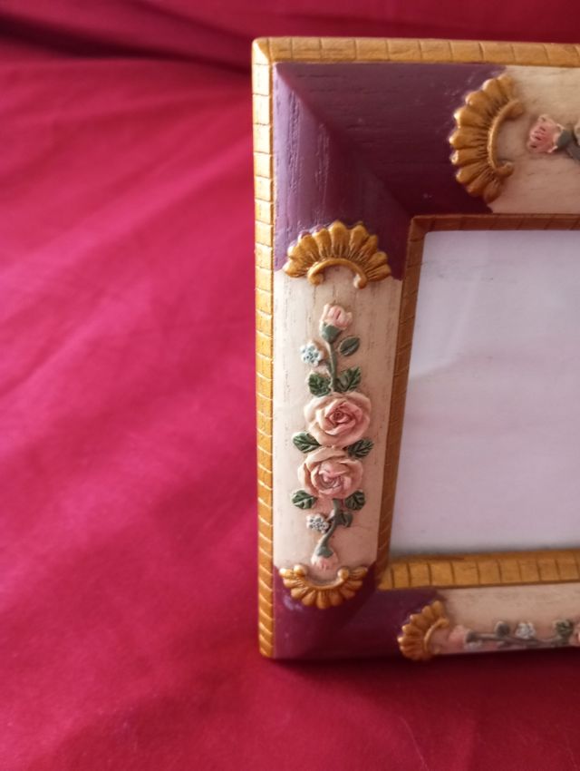 Portafotos floral alegre