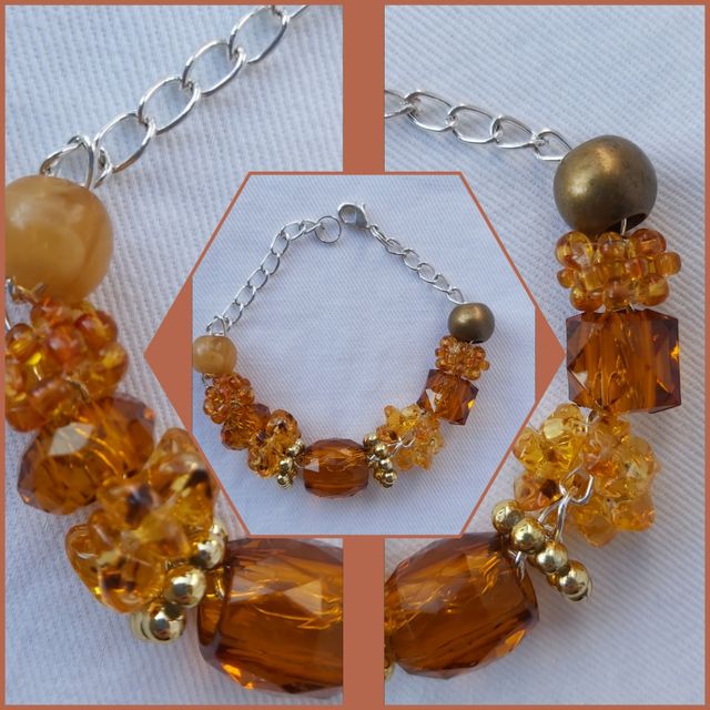 Parure di collana e bracciale con resine