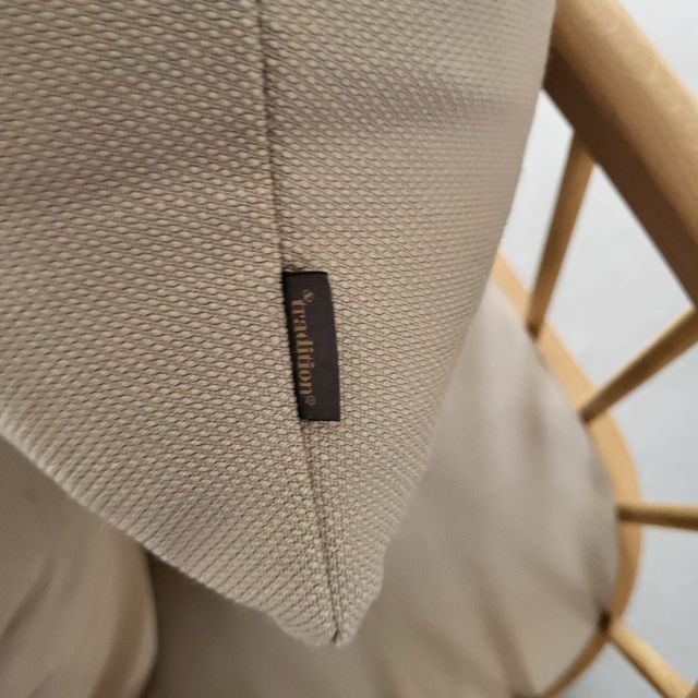 Butaca ancha serie Fly. &TRADITION.