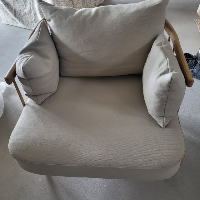 Butaca ancha serie Fly. &TRADITION.