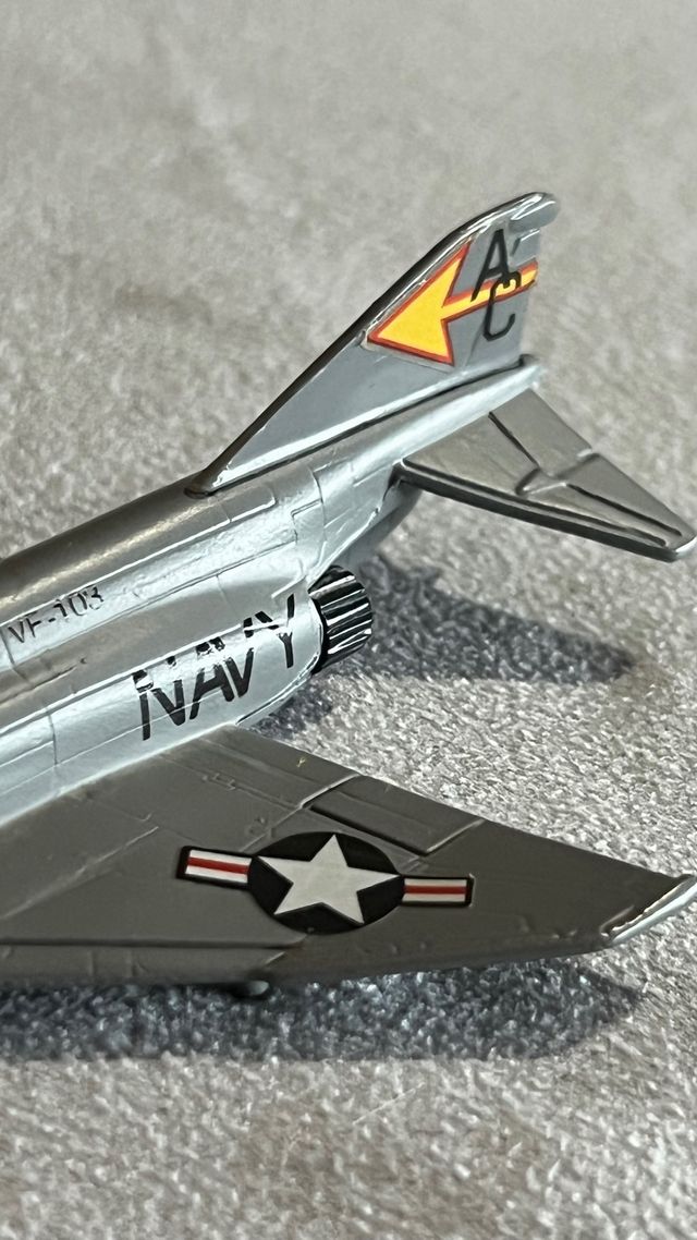 F4K Phantom II a escala