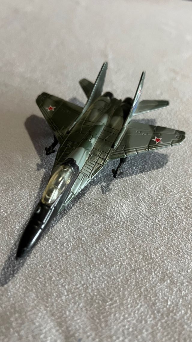 MIG29 Fullcrum a escala