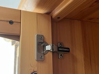 Mobile in legno massello