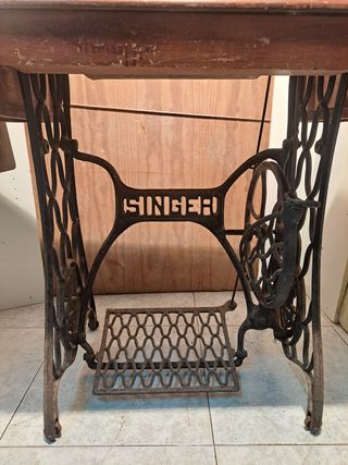 Maquina de coser Singer del año 1929 en buen estad