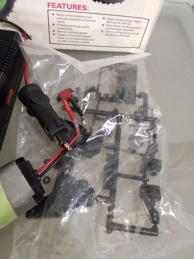 KYOSHO RAIDER COCHE RC RADIOCONTROL