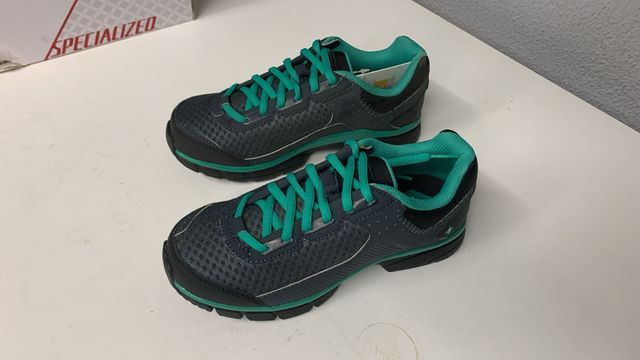 Zapatillas Specialized cadete chica