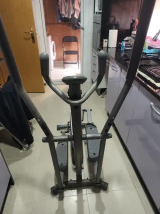 Bicicleta estática y elíptica