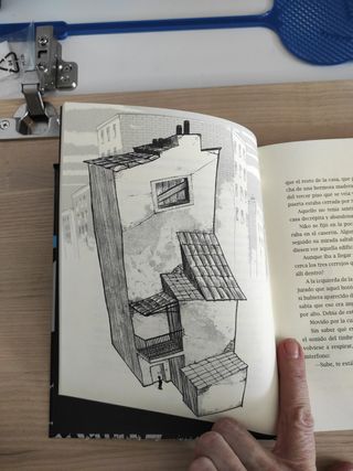 La puerta de los tres cerrojos: Una aventura cuántica (Spanish Edition)