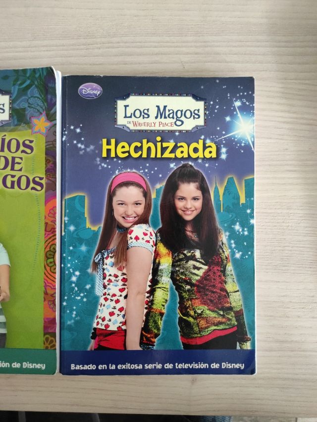 Hechizada (LOS MAGOS DE WAVERLY PLACE) (Spanish Edition)