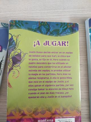Hechizada (LOS MAGOS DE WAVERLY PLACE) (Spanish Edition)