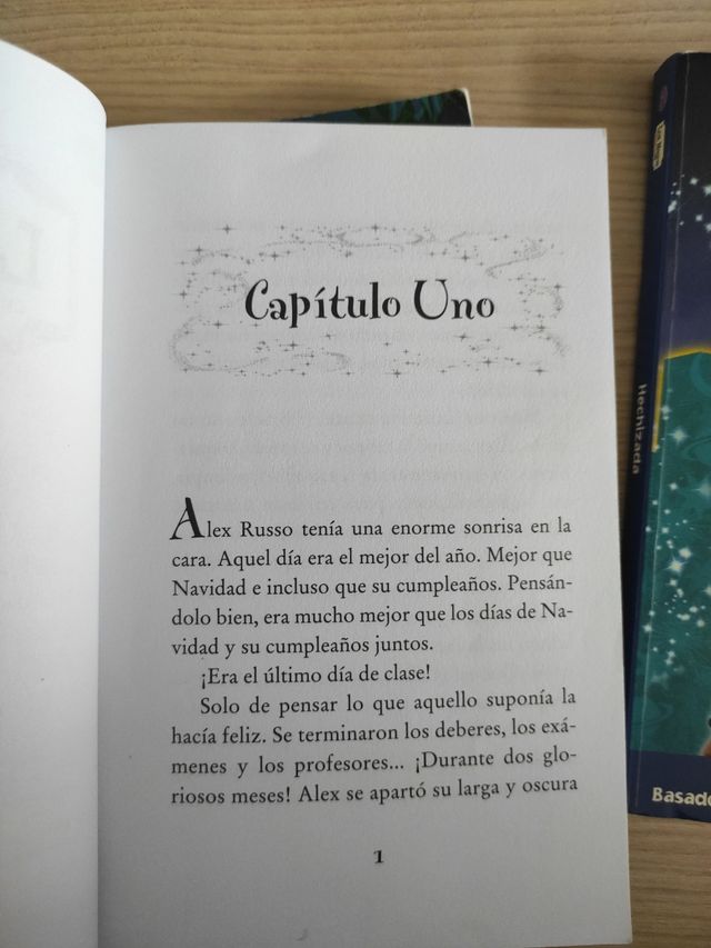 Hechizada (LOS MAGOS DE WAVERLY PLACE) (Spanish Edition)