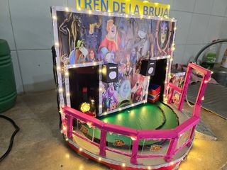 Maqueta de tren de la bruja