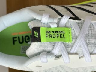 Zapatillas New Balance FuelCell Propel v4