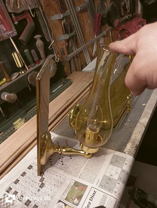 Estante y candelabros